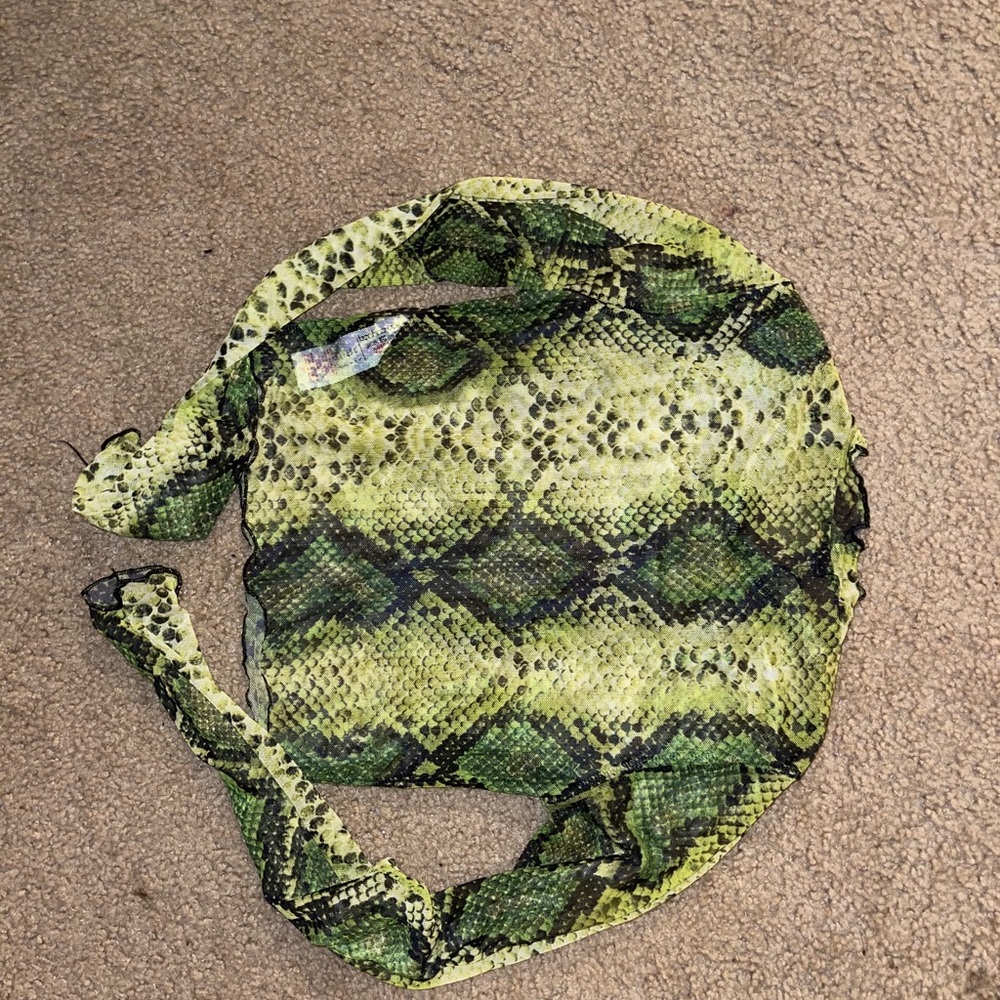 Snake crop top